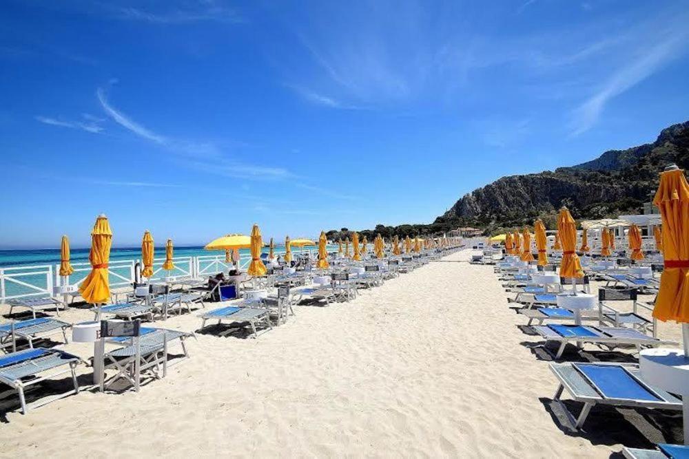 Near The Beach Палермо Экстерьер фото